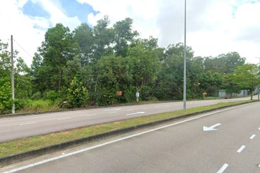 Taman Laguna Agriculture Land For Sale