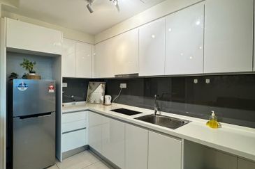 Almas @ Puteri Harbour