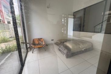 The Canal Garden South, Horizon Hills