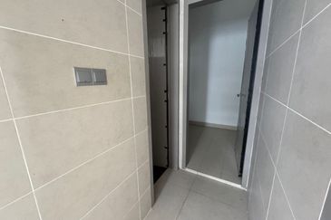 The Canal Garden South, Horizon Hills