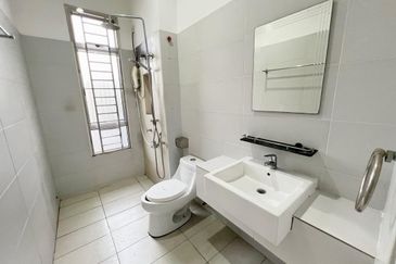 Austin Residence @Taman Mount Austin