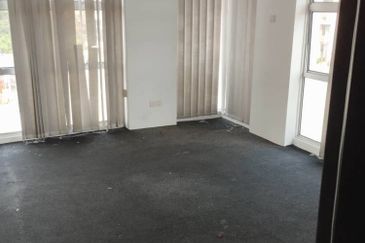 3 storey Semi D Factory for Sale/Rent@ Bukit Jelutong, Shah Alam, Glenmarie