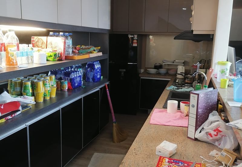 Tropicana City Tropics