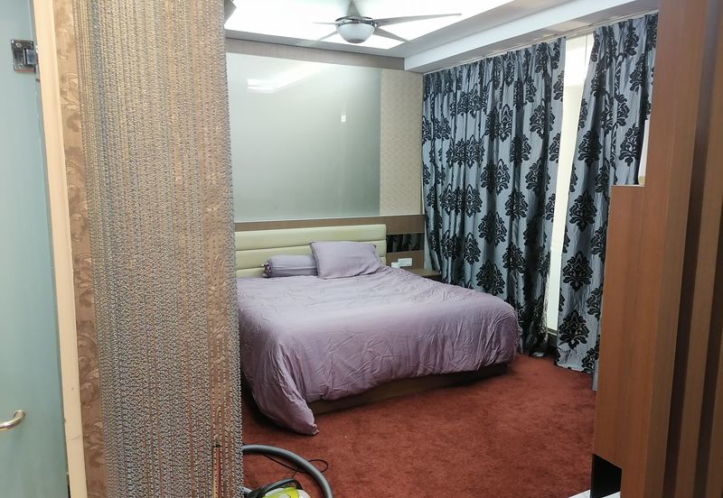 Tropicana City Tropics