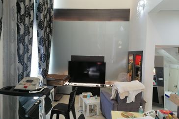 Tropicana City Tropics