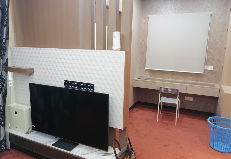 Tropicana City Tropics