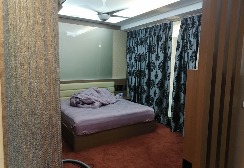 Tropicana City Tropics