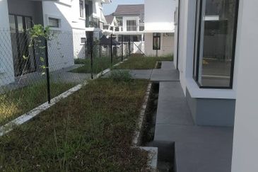 GARDEN HILLS RESIDENCES