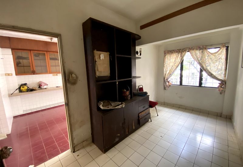 Jalan Bunga Kemboja 3