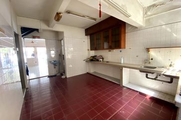 Jalan Bunga Kemboja 3