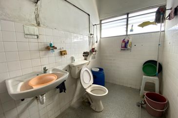 Jalan Bunga Kemboja 3