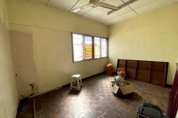 Jalan Bunga Kemboja 3