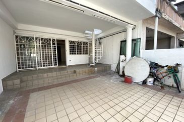 Jalan Bunga Kemboja 3