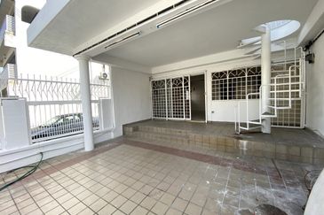 Jalan Bunga Kemboja 3