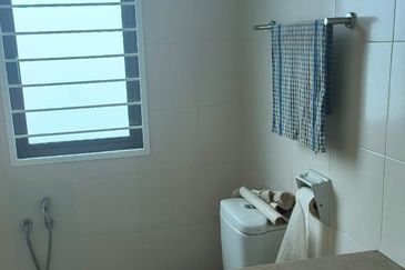 Bandar Tun Hussein Onn