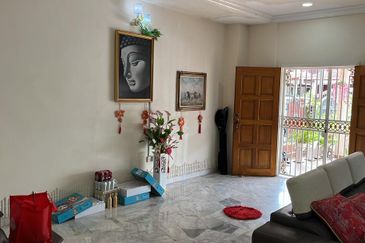 SL 4, Bandar Sungai Long