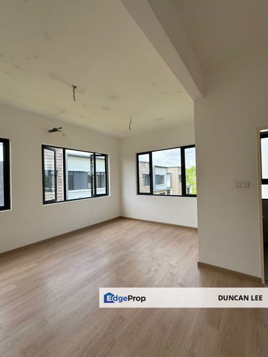 1½ Stry Townhouse(corner+extra land)  Diamond City @ Semenyih
, Selangor, Semenyih