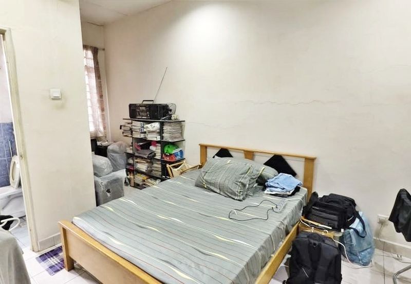 SL 13, Bandar Sungai Long