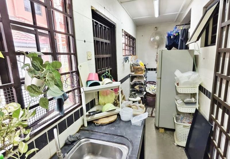 SL 13, Bandar Sungai Long