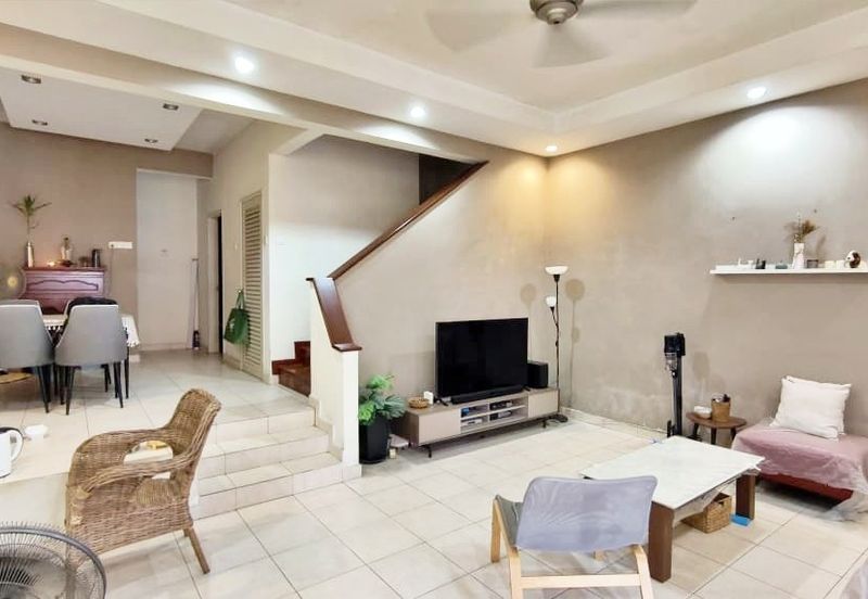 SL 13, Bandar Sungai Long