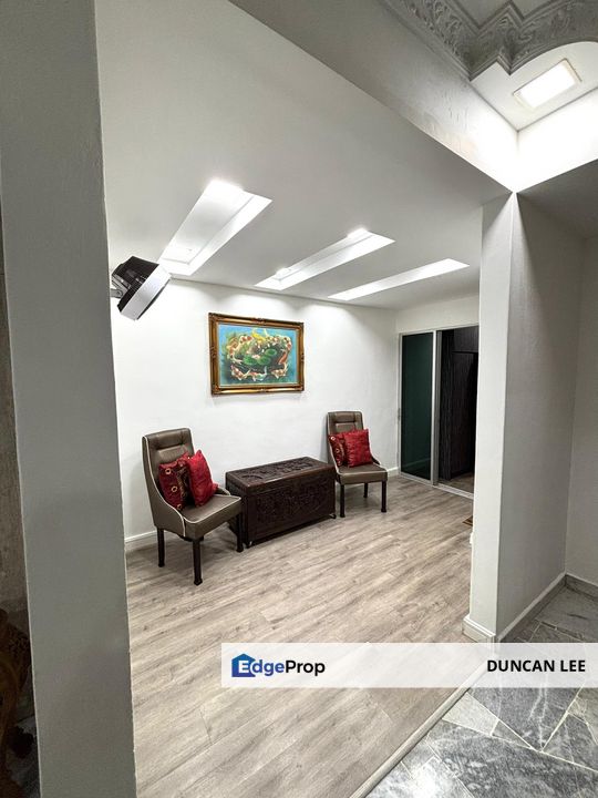 Taman Bukit Belimbing, 2 Storey Intermediate Terrace House For Sale, Selangor, Seri Kembangan