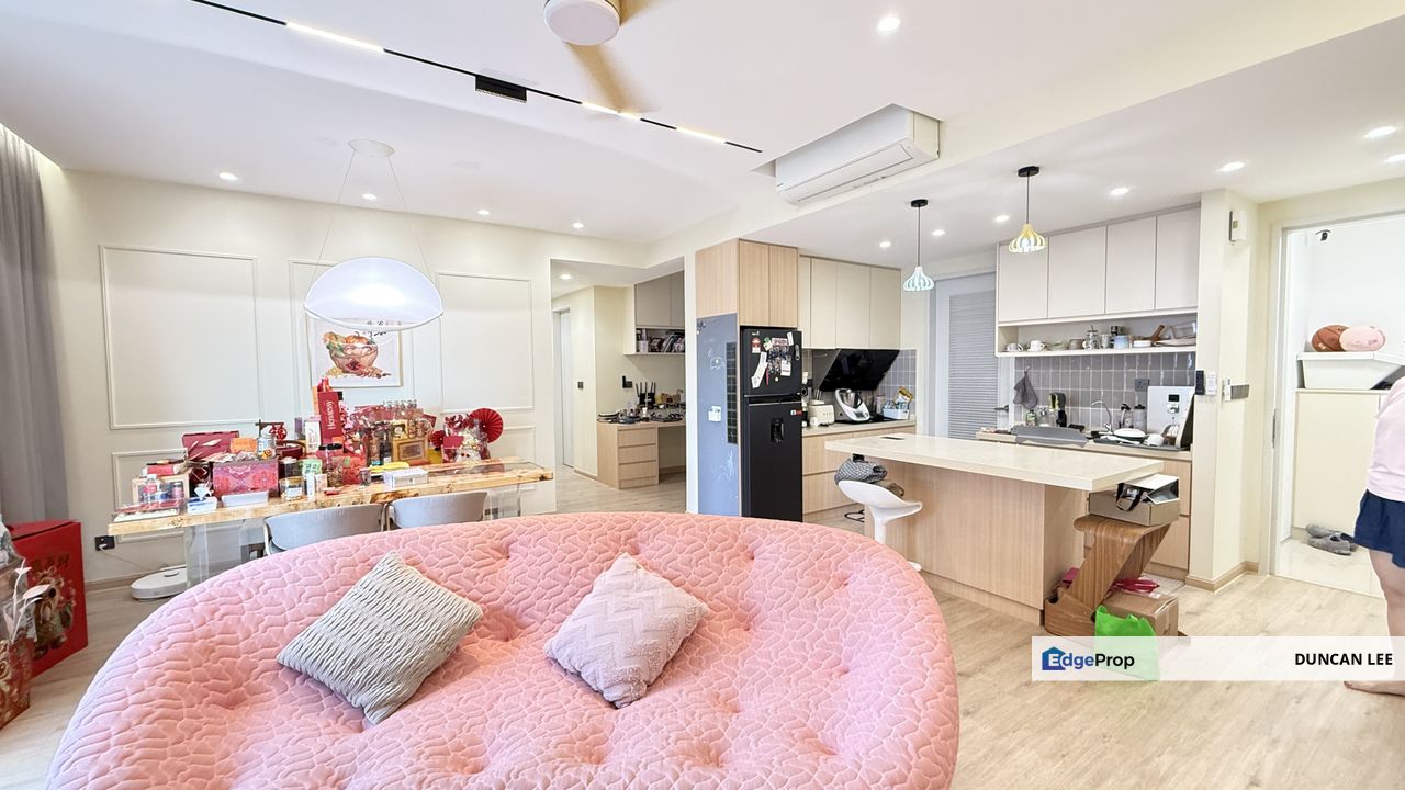 Emerald Hills, Nice  Condominium for sale, Kuala Lumpur, Cheras