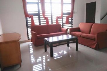 SemiD 2 Tkt berhampiran pantai-Punggai Kota Tinggi