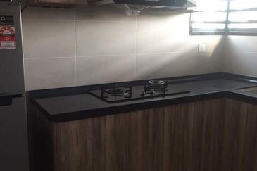 SemiD 2 Tkt berhampiran pantai-Punggai Kota Tinggi