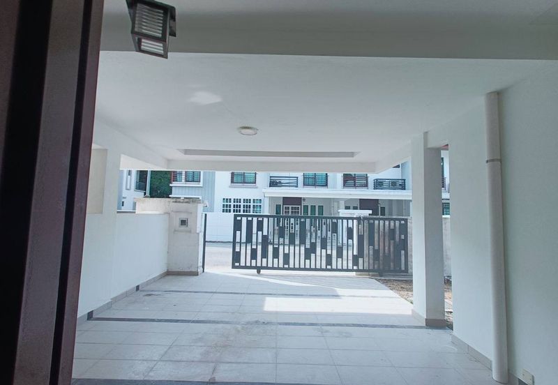 SemiD 2 Tkt berhampiran pantai-Punggai Kota Tinggi