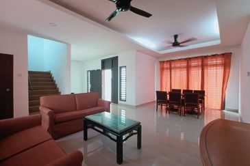 SemiD 2 Tkt berhampiran pantai-Punggai Kota Tinggi