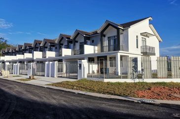 Meridin East The Greenway & The Eden