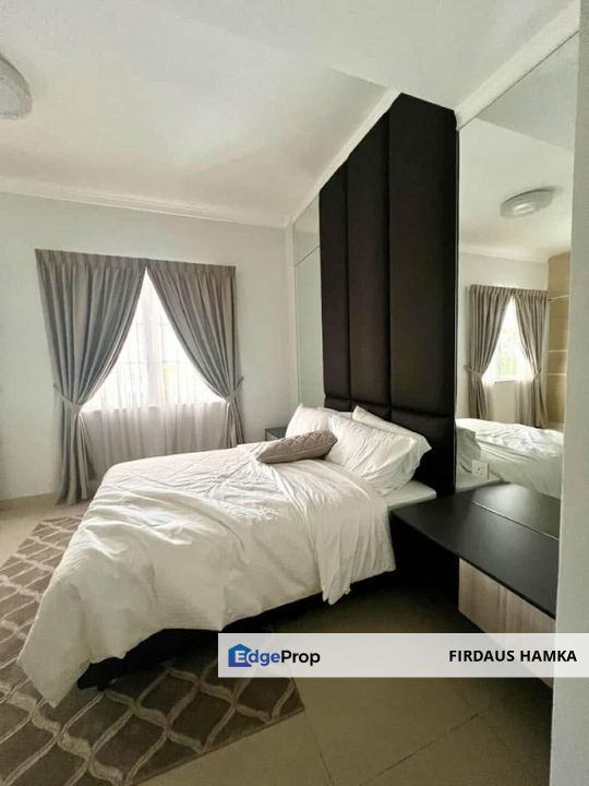 A stunning 2.5-Story Luxury Bungalow in the prestigious Mont Kiara For Sale, Kuala Lumpur, Mont Kiara