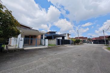 SUNGAI KARANG DARAT I