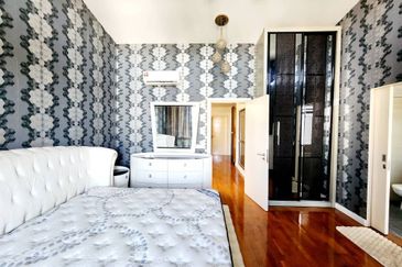 Mozart, Symphony Hills