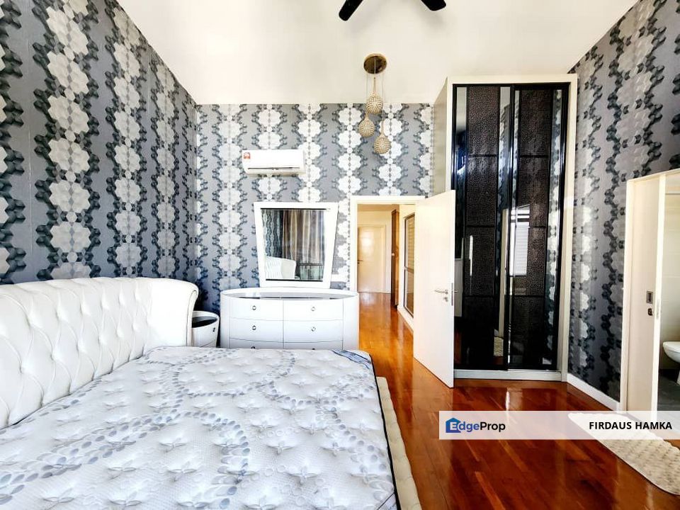 For Sale : Fully Furnished 3-Storey Mozart, Symphony Hills, Cyberjaya, Selangor, Cyberjaya