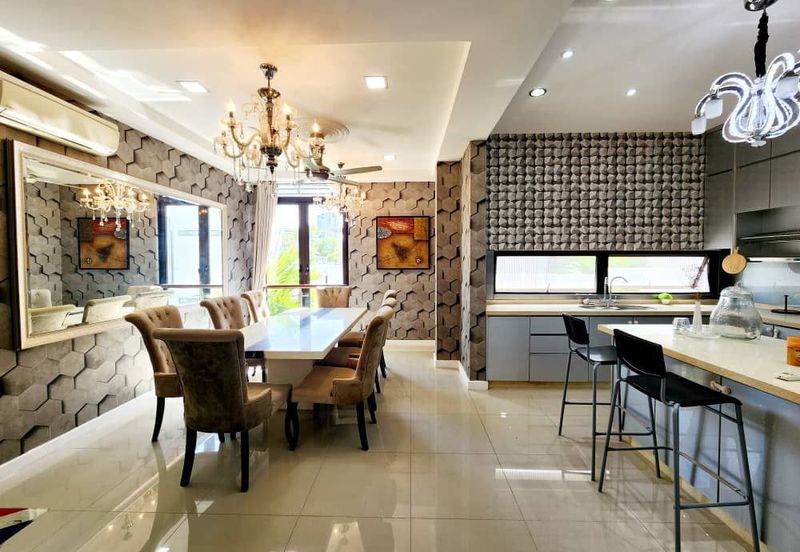 Mozart, Symphony Hills