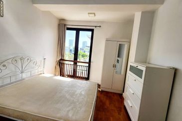 Mozart, Symphony Hills