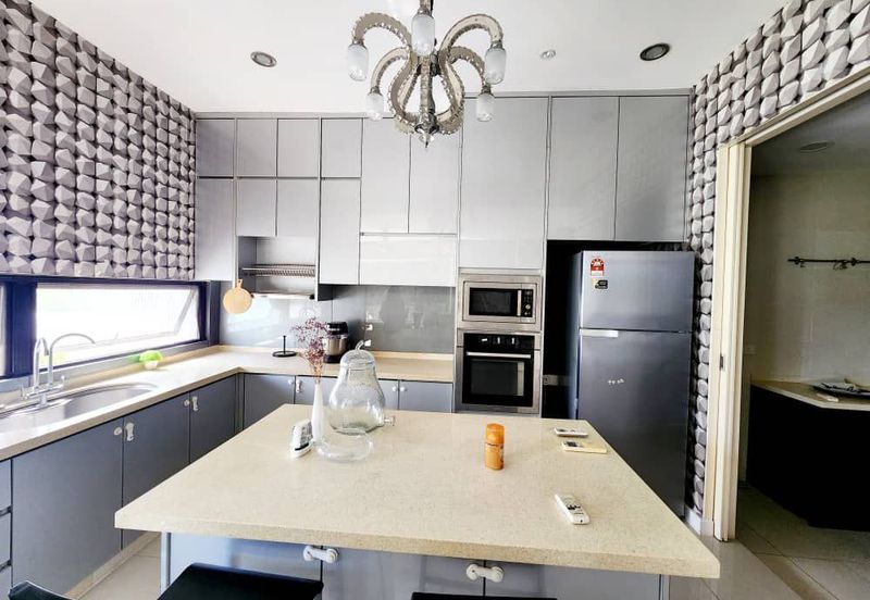 Mozart, Symphony Hills