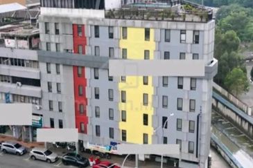 HOTEL FOR SALE : 114 rooms 3* KL city hotel, selling below market price