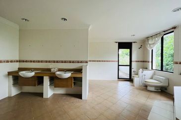 Seksyen 13, Shah Alam