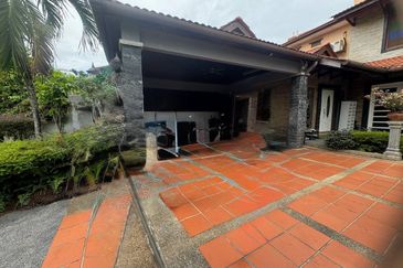 Jalan Ukay Perdana 4/2