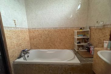 Jalan Ukay Perdana 4/2