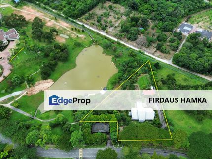 Astonishing 1 Storey Lakeside Bungalow (with Orchard Land) for sale @ Planters Haven Nilai, Negeri Sembilan, Seremban