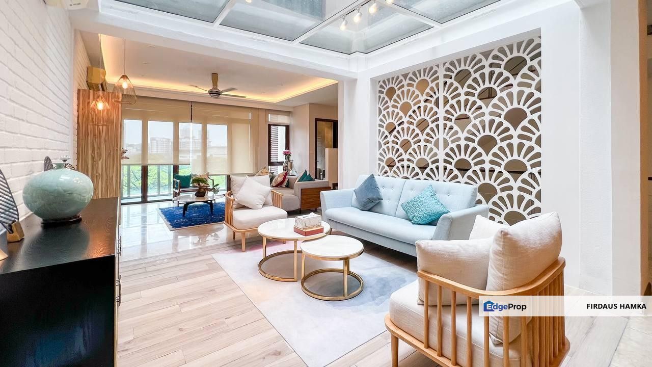 Kiara Hills, Sri Hartamas 
3.5 Storey Superlink House

Fully Renovated & Fully Furnished, Kuala Lumpur, Sri Hartamas 