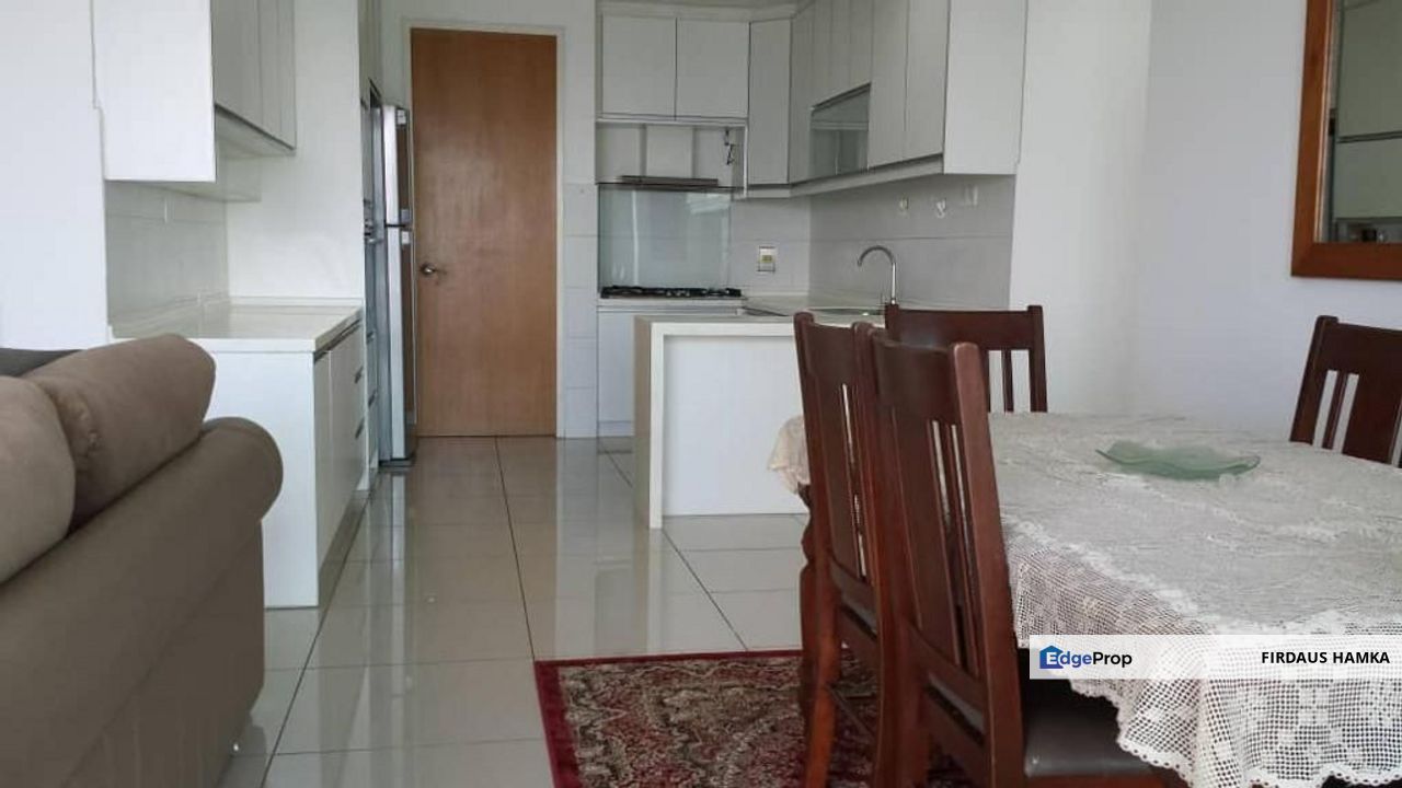 Fully Furnished & Well Maintained !!!
Setia SKY Residences @ KLCC, KL City - Nice View Facing  KLCC !!!
, Kuala Lumpur, KL City