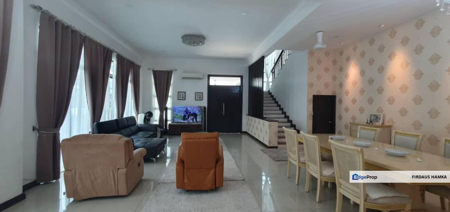 USJ 17 Restree 2 1/2 Storey Semi D House For Rent, Selangor, USJ