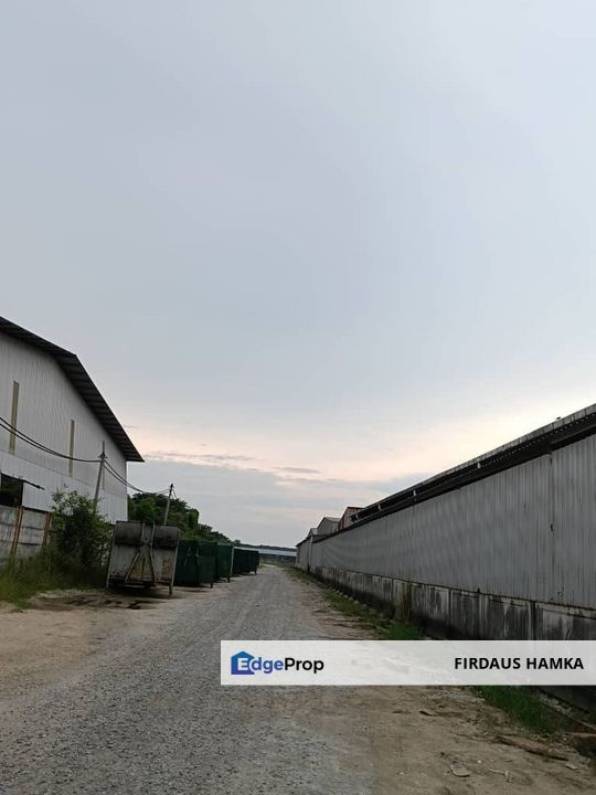 FOR SALE – AGRI LAND ZONING MEDIUM INDUSTRIAL LAND, BATU PAHAT (MINYAK BEKU), Johor, Batu Pahat