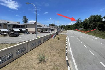 Jalan Seberang Balok