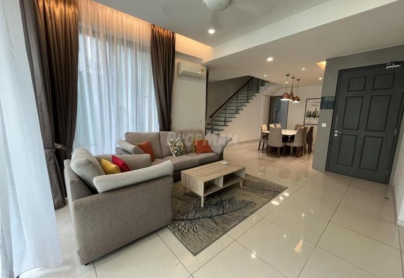 Tropical Villa @ Seri Kembangan Freehold 3 CP Low Density Modern ID Fully Furnished
