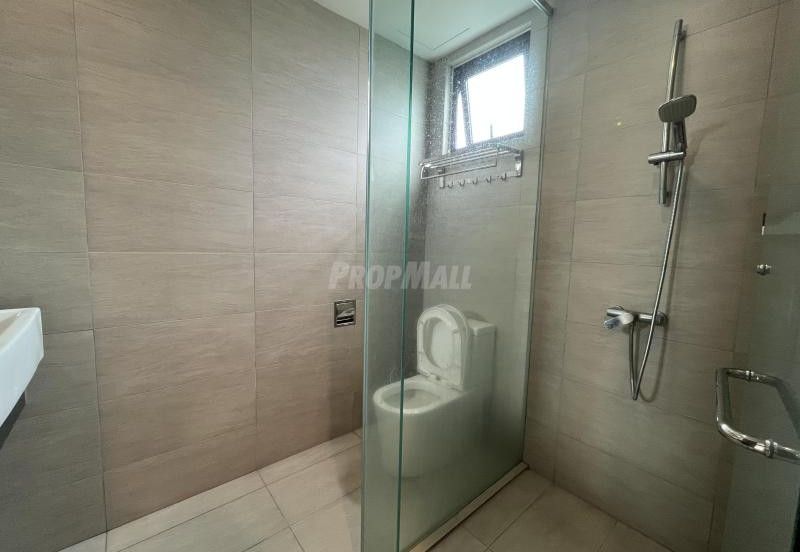 Tropical Villa @ Seri Kembangan Freehold 3 CP Low Density Modern ID Fully Furnished
